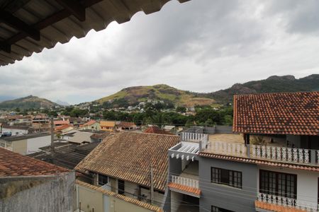 Casa de condomínio à venda com 201m², 5 quartos e 1 vagaVaranda que comunica suíte 2, 3 e corredor