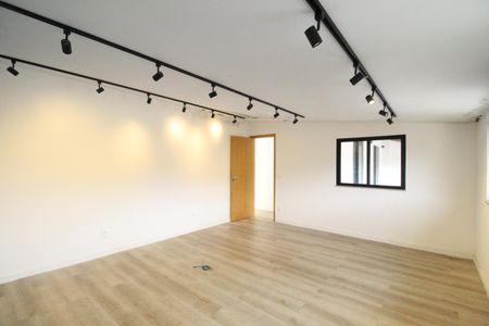 Casa de condomínio à venda com 201m², 5 quartos e 1 vagaSuíte 4