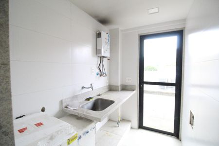 Casa de condomínio à venda com 201m², 5 quartos e 1 vagaÁrea de serviço