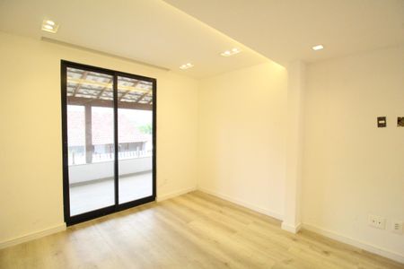 Casa de condomínio à venda com 201m², 5 quartos e 1 vagaSuíte 3