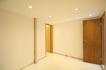 Casa de condomínio à venda com 201m², 5 quartos e 1 vagaSuíte 1