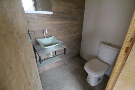 Casa de condomínio à venda com 201m², 5 quartos e 1 vagaBanheiro da churrasqueira 