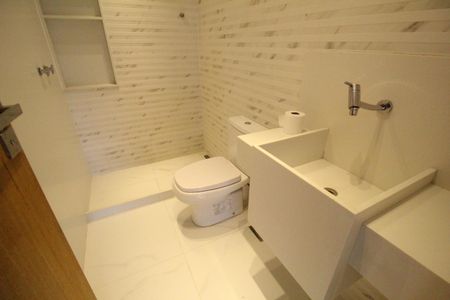 Casa de condomínio à venda com 201m², 5 quartos e 1 vagaBanheiro social