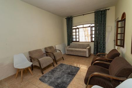 Casa à venda com 125m², 1 quarto e sem vagaSala