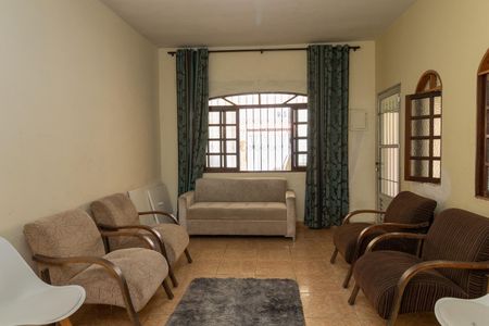 Casa à venda com 125m², 1 quarto e sem vagaSala