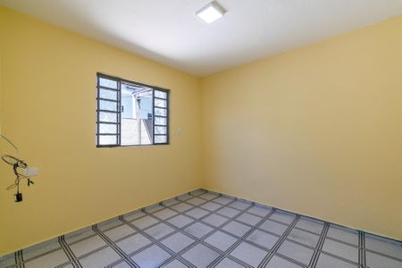 Casa para alugar com 27m², 1 quarto e sem vagaQuarto
