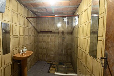 Casa para alugar com 200m², 2 quartos e 2 vagas Casa para alugar com 200m², 2 quartos e 2 vagasBanheiro Social 1