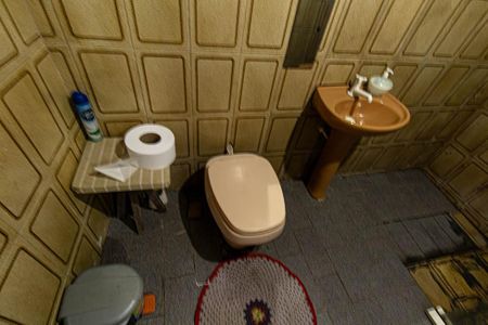 Casa para alugar com 200m², 2 quartos e 2 vagas Casa para alugar com 200m², 2 quartos e 2 vagasBanheiro Social 1