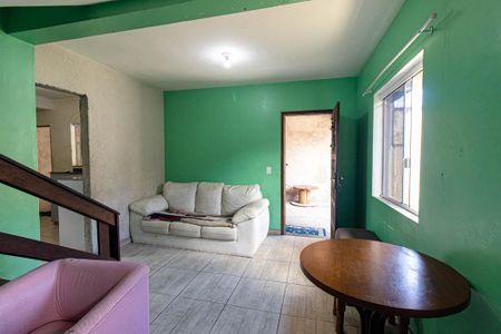 Casa para alugar com 200m², 2 quartos e 2 vagas Casa para alugar com 200m², 2 quartos e 2 vagasSala