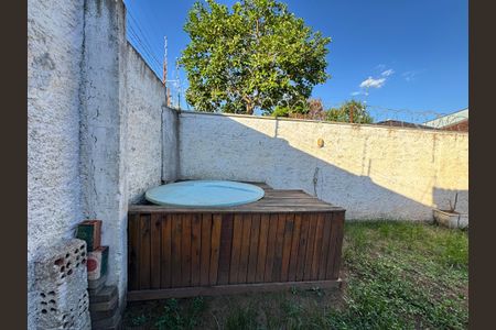 Casa à venda com 80m², 2 quartos e 1 vagaÁrea comum