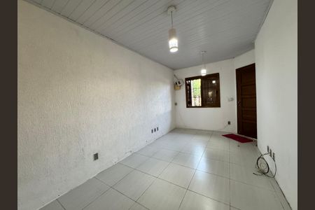 Casa à venda com 80m², 2 quartos e 1 vagaSala/Cozinha