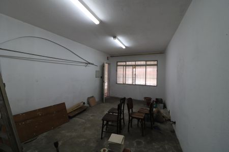 Casa à venda com 150m², 2 quartos e 1 vagaQuarto de Serviço