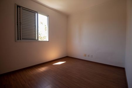 Apartamento à venda com 75m², 3 quartos e 1 vaga Apartamento à venda com 75m², 3 quartos e 1 vagaQuarto 2
