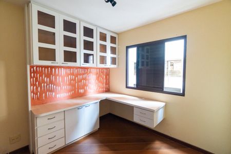 Apartamento à venda com 125m², 3 quartos e 3 vagasQuarto