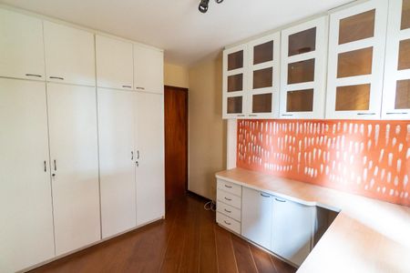 Apartamento à venda com 125m², 3 quartos e 3 vagasQuarto