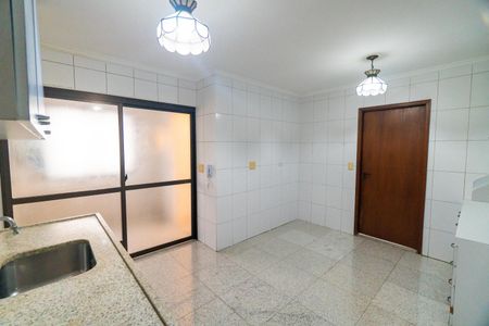 Apartamento à venda com 125m², 3 quartos e 3 vagasCozinha