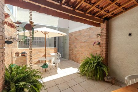 Casa à venda com 134m², 4 quartos e 3 vagasÁrea gourmet
