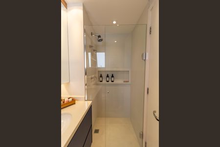 Apartamento para alugar com 136m², 3 quartos e 2 vagas Apartamento para alugar com 136m², 3 quartos e 2 vagasBanheiro