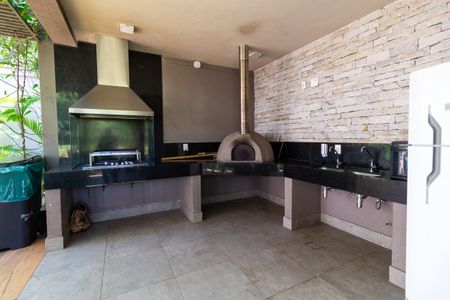 Apartamento para alugar com 136m², 3 quartos e 2 vagas Apartamento para alugar com 136m², 3 quartos e 2 vagasÁrea comum - Churrasqueira