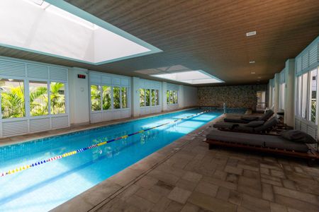 Apartamento para alugar com 136m², 3 quartos e 2 vagas Apartamento para alugar com 136m², 3 quartos e 2 vagasÁrea comum - Piscina Aquecida