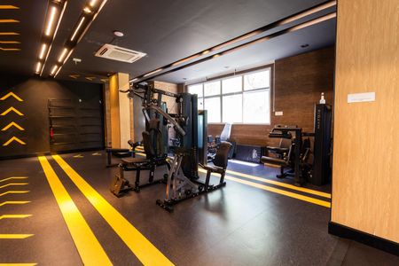 Apartamento para alugar com 136m², 3 quartos e 2 vagas Apartamento para alugar com 136m², 3 quartos e 2 vagasÁrea comum - Academia