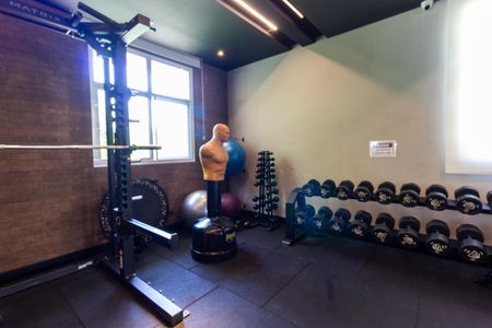 Apartamento para alugar com 136m², 3 quartos e 2 vagas Apartamento para alugar com 136m², 3 quartos e 2 vagasÁrea comum - Academia