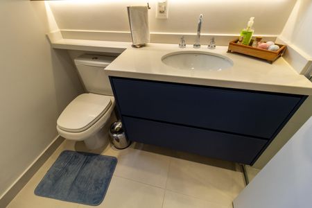 Apartamento para alugar com 136m², 3 quartos e 2 vagas Apartamento para alugar com 136m², 3 quartos e 2 vagasBanheiro