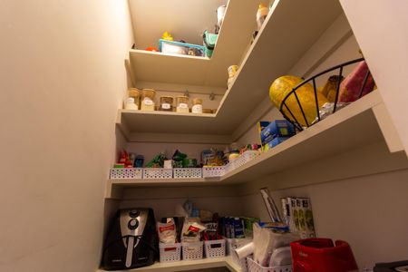 Apartamento para alugar com 136m², 3 quartos e 2 vagas Apartamento para alugar com 136m², 3 quartos e 2 vagasDespensa