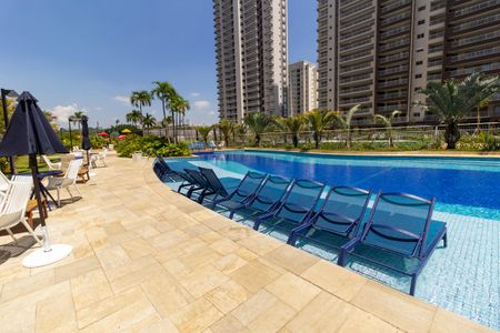 Apartamento para alugar com 136m², 3 quartos e 2 vagas Apartamento para alugar com 136m², 3 quartos e 2 vagasÁrea comum - Piscina
