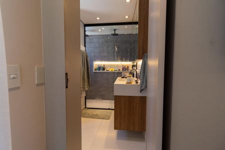 Apartamento para alugar com 136m², 3 quartos e 2 vagas Apartamento para alugar com 136m², 3 quartos e 2 vagasBanheiro da Suíte