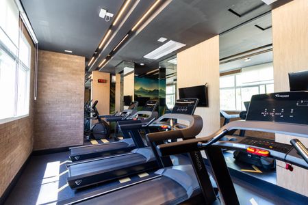 Apartamento para alugar com 136m², 3 quartos e 2 vagas Apartamento para alugar com 136m², 3 quartos e 2 vagasÁrea comum - Academia