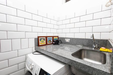 Apartamento à venda com 65m², 1 quarto e sem vagaÁrea de Serviço