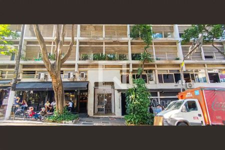 Apartamento à venda com 65m², 1 quarto e sem vagaFachada