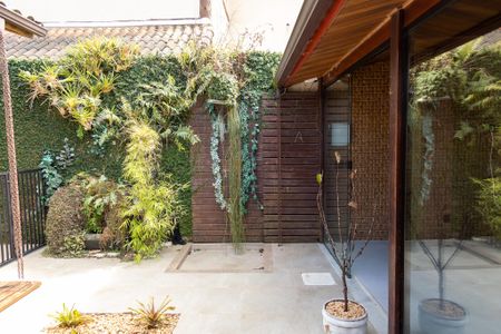 Casa de condomínio para alugar com 360m², 3 quartos e 4 vagasJardim