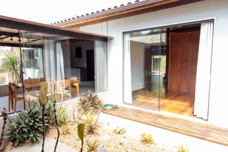 Casa de condomínio para alugar com 360m², 3 quartos e 4 vagasJardim