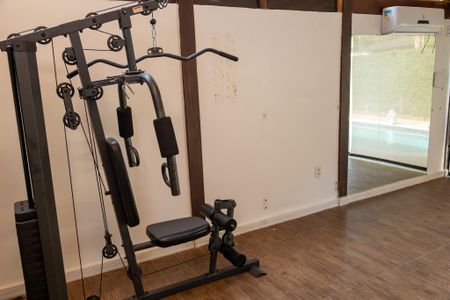 Casa de condomínio para alugar com 360m², 3 quartos e 4 vagasAcademia