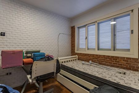 Casa à venda com 588m², 3 quartos e 3 vagasÁrea de Serviço