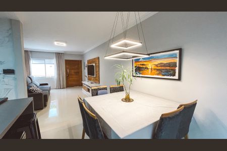 Casa de condomínio à venda com 200m², 3 quartos e 4 vagasSala