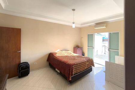 Casa à venda com 190m², 4 quartos e 2 vagasSuíte