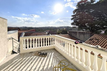 Casa à venda com 190m², 4 quartos e 2 vagasSacada Suíte 