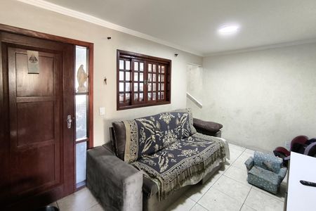 Casa à venda com 190m², 4 quartos e 2 vagasSala