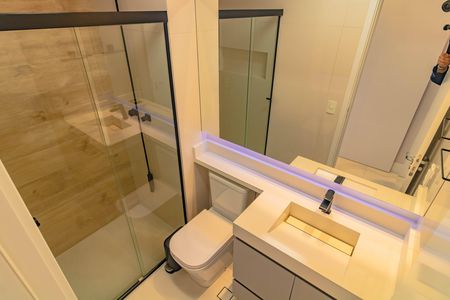 Apartamento à venda com 64m², 2 quartos e 1 vaga Apartamento à venda com 64m², 2 quartos e 1 vagaBanheiro da Suíte