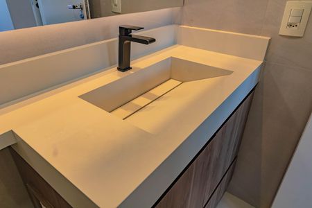 Apartamento à venda com 64m², 2 quartos e 1 vaga Apartamento à venda com 64m², 2 quartos e 1 vagaBanheiro da Suíte