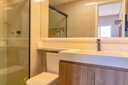 Apartamento à venda com 64m², 2 quartos e 1 vaga Apartamento à venda com 64m², 2 quartos e 1 vagaBanheiro da Suíte