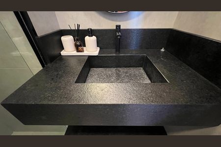 Studio para alugar com 25m², 1 quarto e sem vaga Studio para alugar com 25m², 1 quarto e sem vagaBanheiro