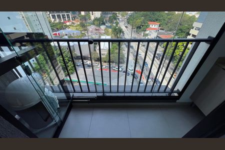 Studio para alugar com 25m², 1 quarto e sem vaga Studio para alugar com 25m², 1 quarto e sem vagaSacada