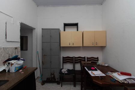 Casa à venda com 240m², 3 quartos e 4 vagasCozinha 2
