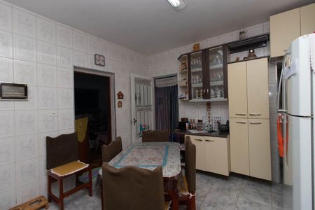 Casa à venda com 240m², 3 quartos e 4 vagasCozinha 1