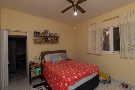 Casa à venda com 240m², 3 quartos e 4 vagasQuarto 3