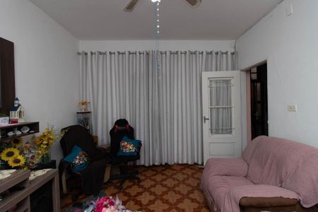 Casa à venda com 240m², 3 quartos e 4 vagasSala 1